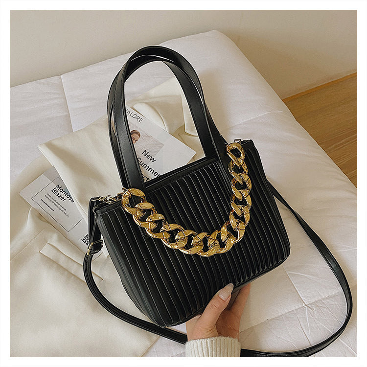 Pleated Handbag Chain Embellished One-Shoulder Span