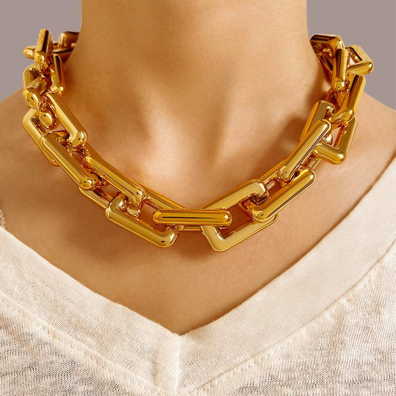 Exaggerated Thick Metal Chain Design Choker Necklace