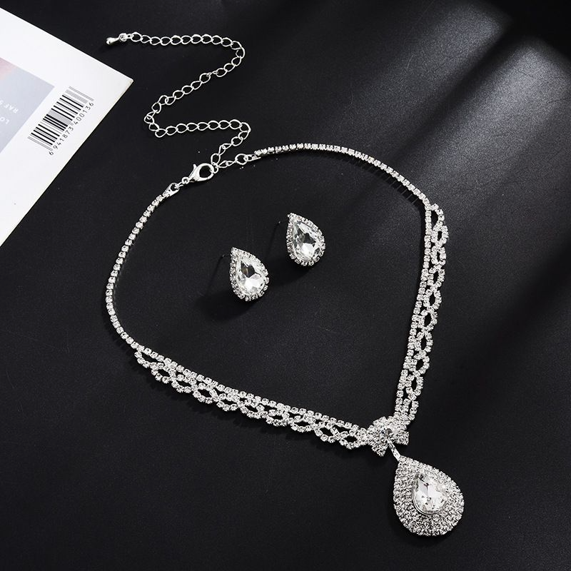 Women Shiny Rhinestone Design Drop Shape Pendant Necklace Earrings Set