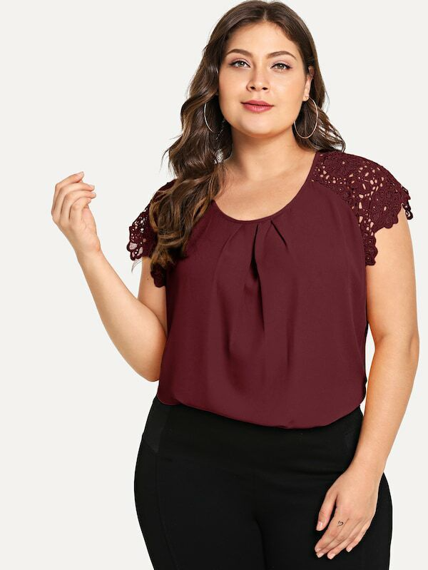 Plus Size Women Casual Round Neck Solid Color Lace Short Sleeve Blouse