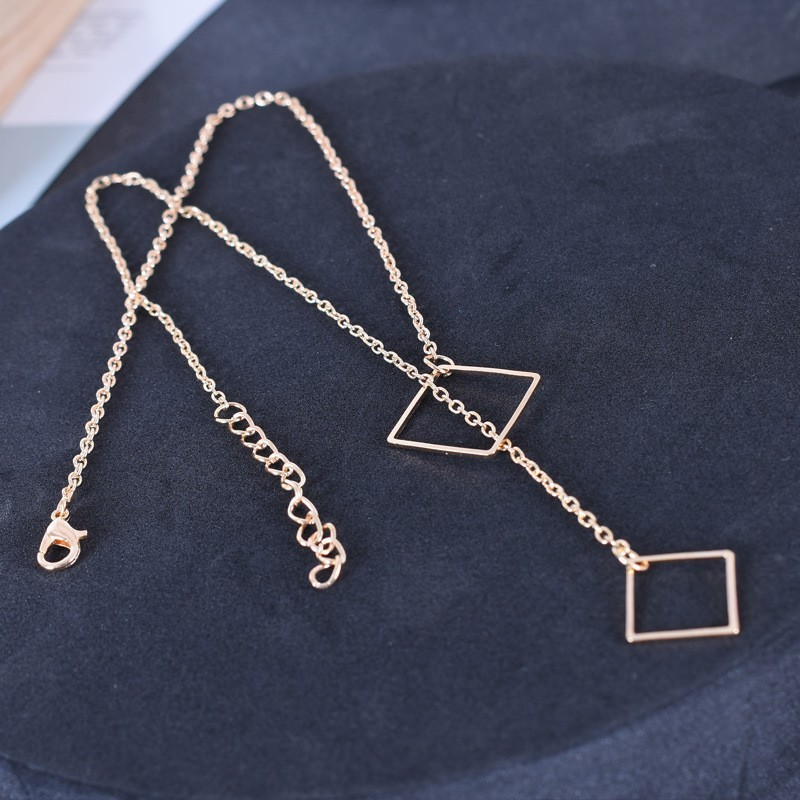 Women Fashion Simple Alloy Geometric Square Necklace